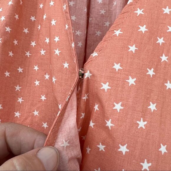 Madewell Wrap V-neck Pleated Tie Waist Button Cuff Blouse in Star Scatter Pink - Picture 14 of 15